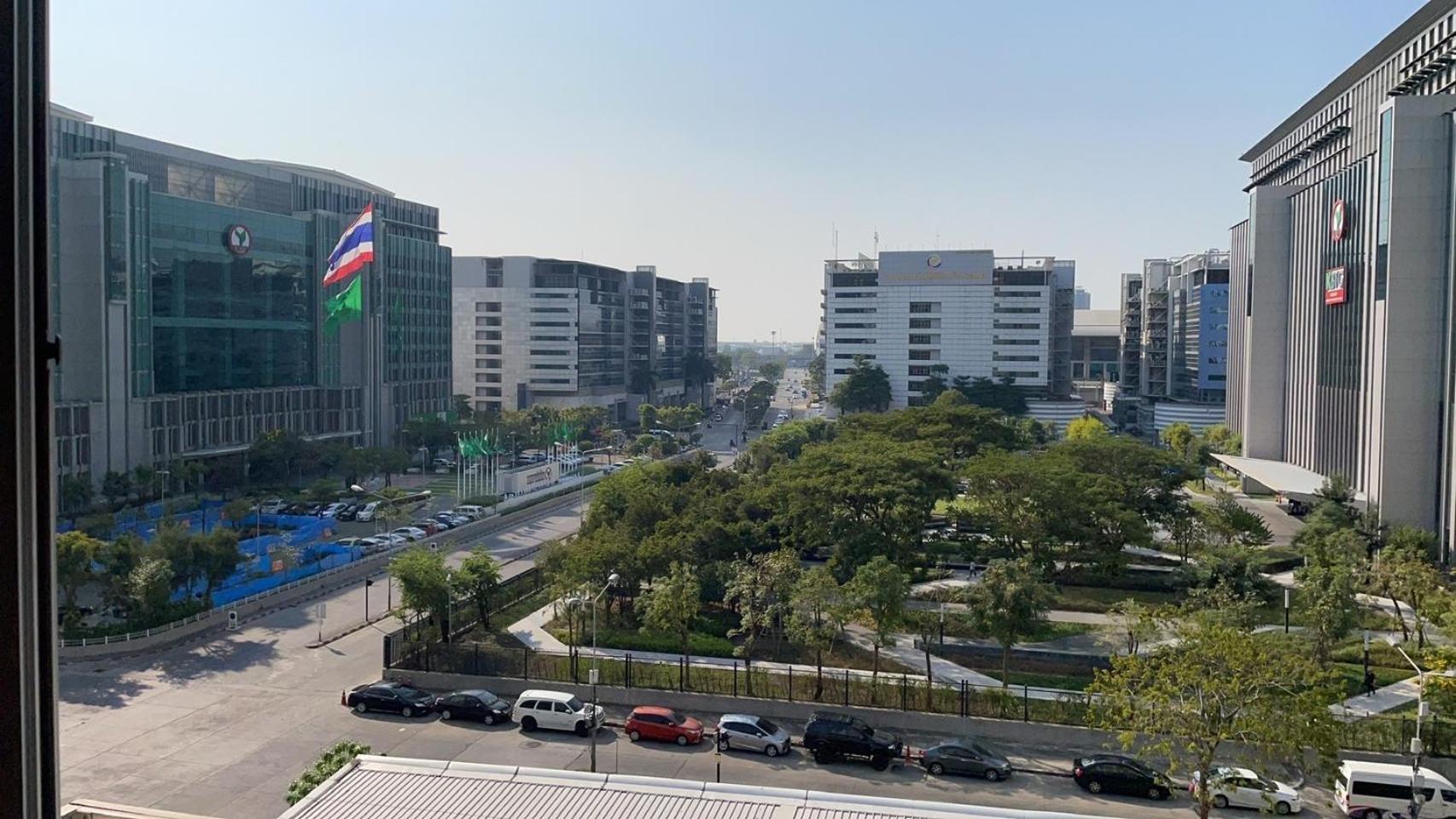 Muangthong C3,c4near Impact Apartment Nonthaburi