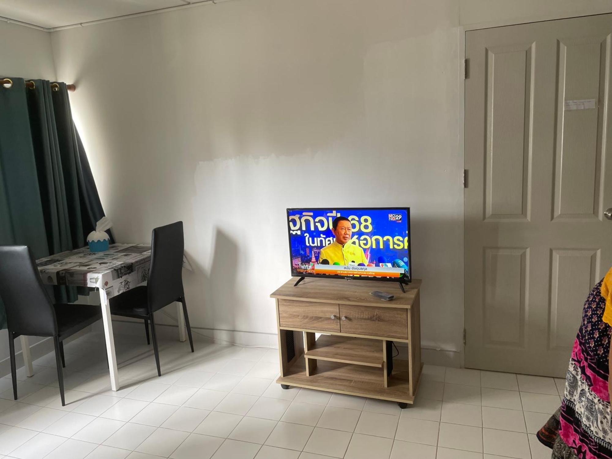 Apartment Muangthong C3,c4near Impact *